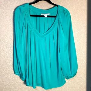 Diane von Furstenberg Size 10 Long Sleeve V Neck Green Silk Blouse